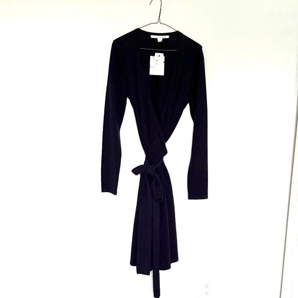 NWT DVF Sweater Wrap Dress Large - Picture 6 of 6